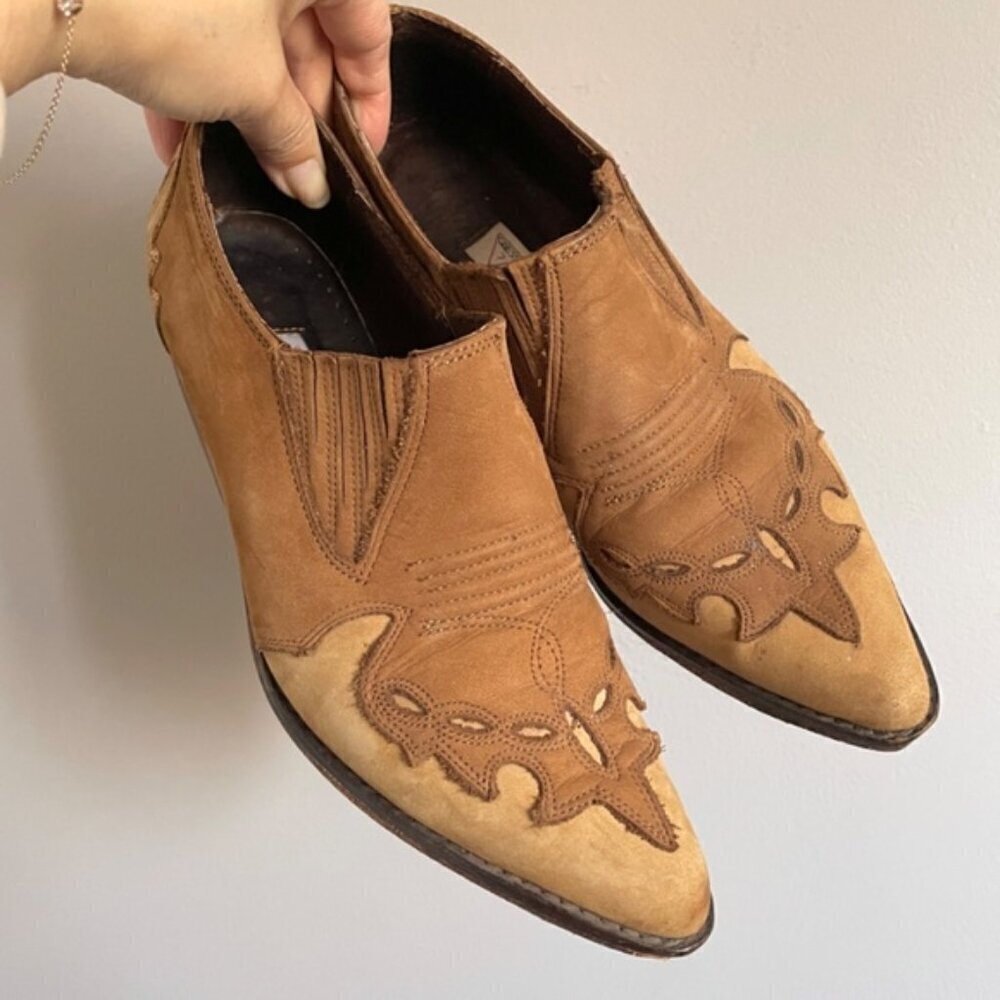 Vintage Guess Nubuck Leather Cowboy Style Heeled Shoes - 6/5-5.5US